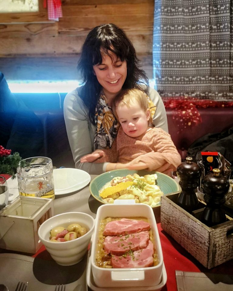 utazás babával, nyaralás kisgyerekkel, mit fogunk enni