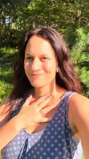 Ez a CSODA hely csupán 4,5 órára van autóval Budapesttől 🥹
Az elmúlt években igyekszünk hűvösebb klímájú helyszíneket felkeresni nyáron, egyre jobban értékelem ezeket a helyeket, és alig vártam, hogy ne a kánikulában hevüljünk.
A természet, a friss levegő és a csend simogatja a kimerült lelkemet 💚
Első állomás:
📍Grüner See, Ausztria
Jártatok már itt?
#utazoanya #ausztria #grunersee #utazzgyerekkel #gyerekkelvagyok utazás anyavagyok természet