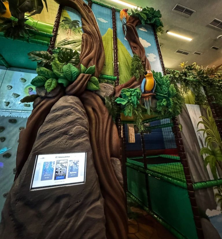 miskolc advent, adventi programok gyerekkel, karácsony Miskolctapolca, Avalon park, Maya Dzsungel játszóház