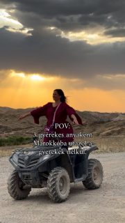 (Utazó)Anya szabira ment Marokkóba 🇲🇦💃🪩 sajtóút

Még sosem voltam távol 5 napot a gyerekeimtől külföldön, és pláne nem egy másik kontinensen.

A meghívás egy olyan időpontra érkezett, amikor a családnak egy fontos eseményen volt jelenése. Nekem is ott lett volna a helyem, így mérlegelnem kellett. Úgy éreztem, egy ilyen lehetőséget nem szabad kihagyni, így megszerveztem, hogy elmehessek Marokkóba - egyedül.

A távollétem alatt nem csak táncoltam, hanem komoly érzelmi hullámvasúttal is járt ez az út.

Az alábbi gondolatok mind megfordultak a fejemben az 5 nap alatt:

🔹Bűntudat - vajon bajuk lesz, ha 5 napig nem látnak? Sérül emiatt a kis lelkük?
🔹Aggodalom - minden rendben lesz, amíg távol vagyok? Nem pont akkor fog történni valami? Sikerült minden fontos részletet összeszednem az A4 méretű szövegben, ahol leírtam, melyik gyereket ki visz el hova és hánykor?
🔹Szabadság - most komolyan csak magamat kell rendbe tennem (ami netto 2 perc), és már mehetek is reggelizni? Most komolyan csak magamnak kell bepakolni a hátizsákot, elég csak víz és egy kendő? Nem kell nasi, játék, pelus, váltóruha, hordozó, babakocsi és ki tudja mi?
🔹”Milyen könnyű és gondtalan az élet” - minden egy apróságnak tűnik. Kellemetlen 40 fok van, és porcukros a csirke? Semmiség!
🔹Szégyen - mit képzelek magamról? Megérdemlem ezt? Milyen anya az aki elmegy a gyerekei nélkül és jól érzi magát?
🔹Végre alhatok! 5 évig nem aludtam éjszaka rendesen, de a mai napig vannak alvászavaros időszakai a Miának. Marokkó előtt pont egy ilyen időszak volt, és kezdtem tőle teljesen kiégni. 3 napig az tartotta bennem a lelket, hogy nem baj, hamarosan Marokkóban leszek és ott majd átalhatom az éjszakát 🙏🏼
🔹✨Hála✨ Milyen jó dolgom van. Milyen csodás család vesz körül, hogy lehetővé teszik számomra ezt a fajta kikapcsolódást és önmegvalósítást.
🔹✨Hála 2.✨ Milyen szerencsés vagyok, hogy a szeretett hobbimnak (utazásaink megosztása) köszönhetően meghívást kaptam Marokkóba a turisztikai hivataltól @visit_morocco_ 
🔹Jaj ne, mindjárt v�
