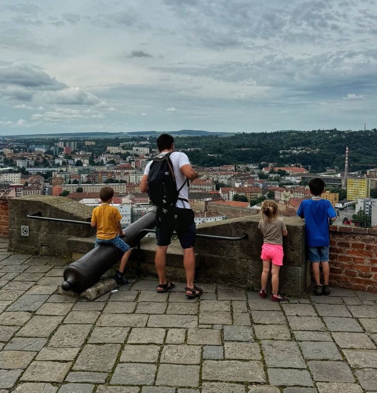 Brünn Brno gyerekkel