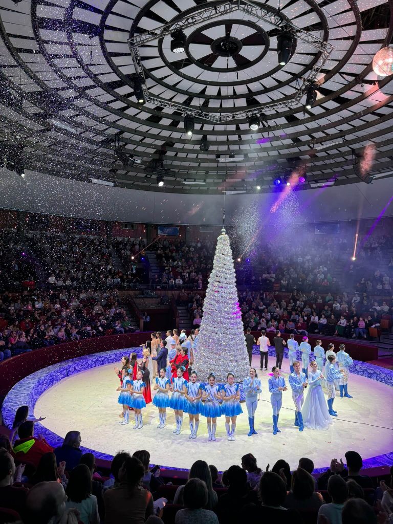 fővárosi nagycirkusz karácsonyi műsor budapesz gyerekprogram advent