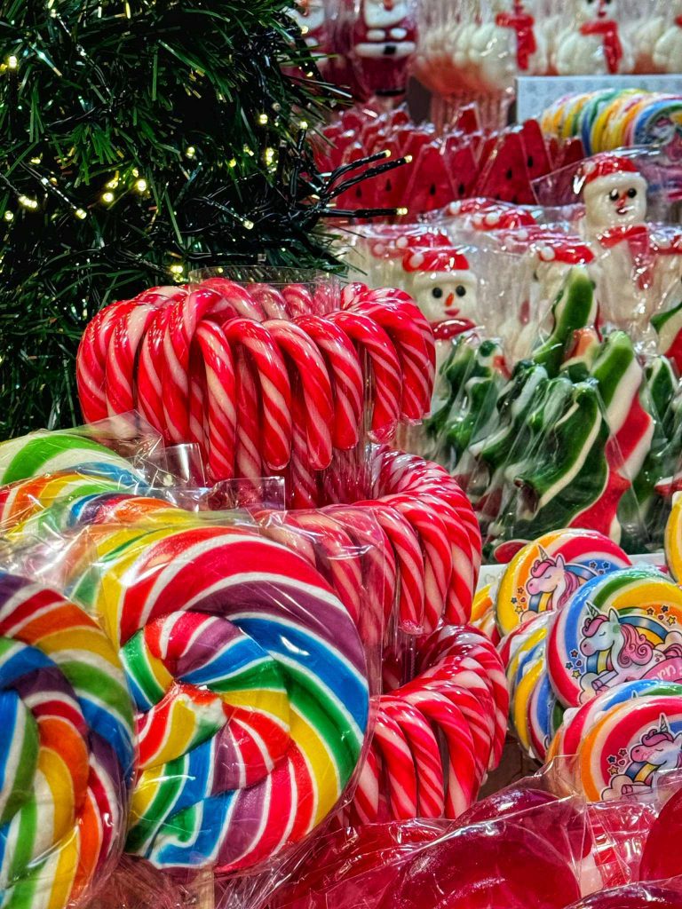 karácsonyi finomságok édesség cukorka nyalóka adventi vásár budapest gyerekkel