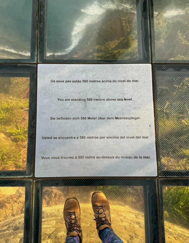 Cabo Girao Skywalk Madeira kilátás gyerekkel