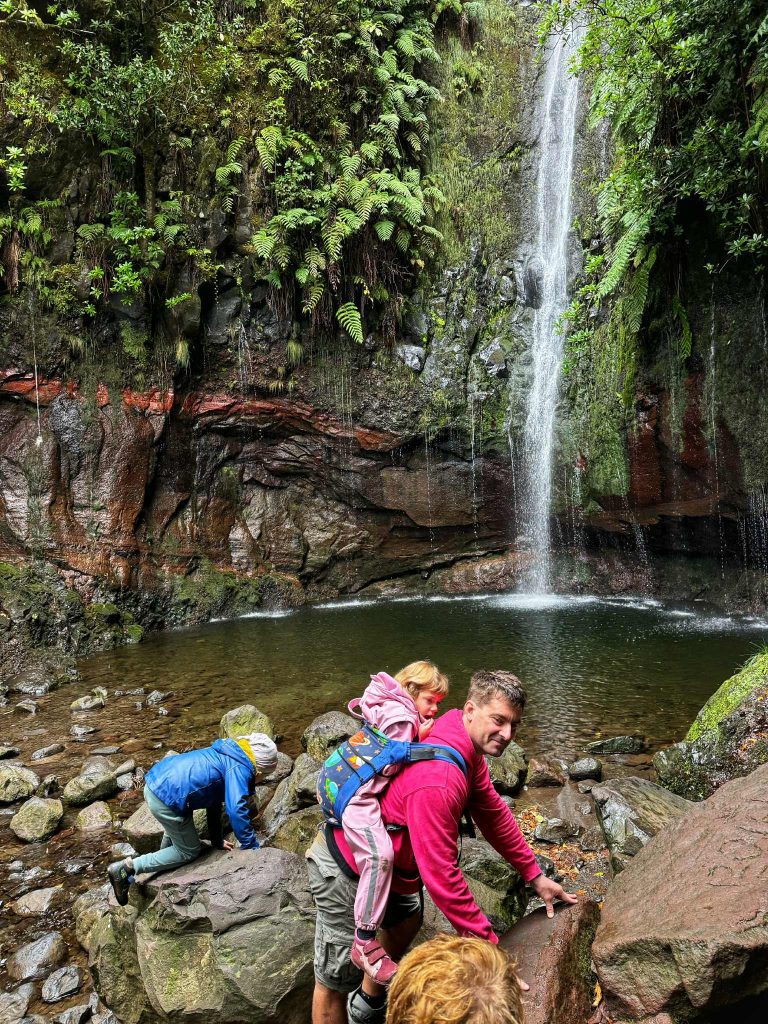 Levada 25 fontes Madeira túraútvonalak utazás kicsikkel