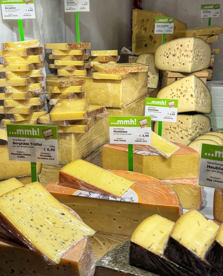 kézműves sajt schloss hof karácsonyi vásár ausztria gyerekkel