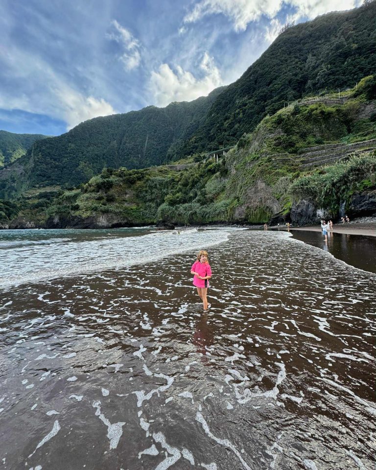 Seixal strand Madeira látnivalók gyerekkel