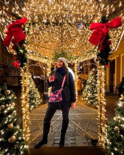 🌟Varázslatos vásár🌟
Ha még úgy érzed, nem jött meg igazán a karácsonyi hangulatod, lapozd végig a képeket és garantáltan közelebb kerülsz a karácsonyi varázshoz 🎄💖
Sosem csináltam még ilyet, hogy kifejezetten egy karácsonyi vásár miatt repültem valahová, és Gdansk nem okozott csalódást 🙏🏼 nagyon megérte, teljesen lenyűgözött.
Ti csináltatok már olyat, hogy egy karácsonyi vásár (vagy más esemény) miatt repültetek el valahova?
#gdansk #gdańsk #lengyelország #utazás #karácsonyivásár