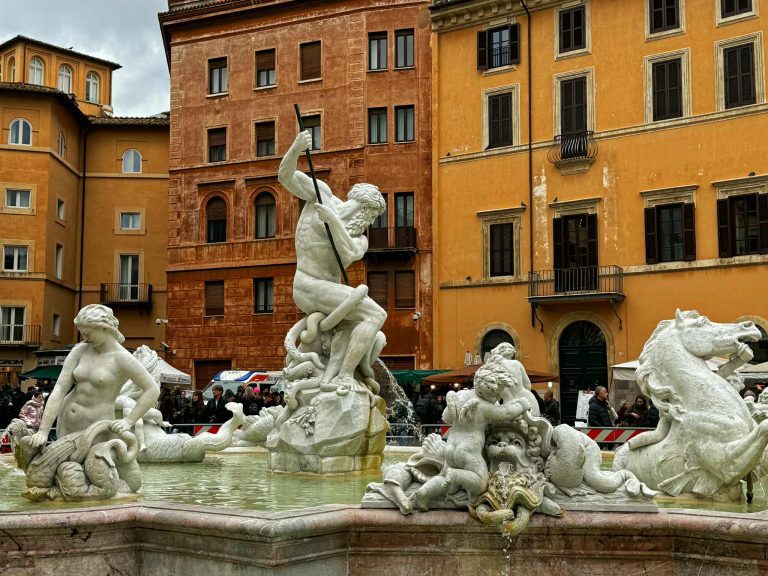 Fontana del Nettuno (Neptun-kút) Piazza Navona Róma nevezetességek