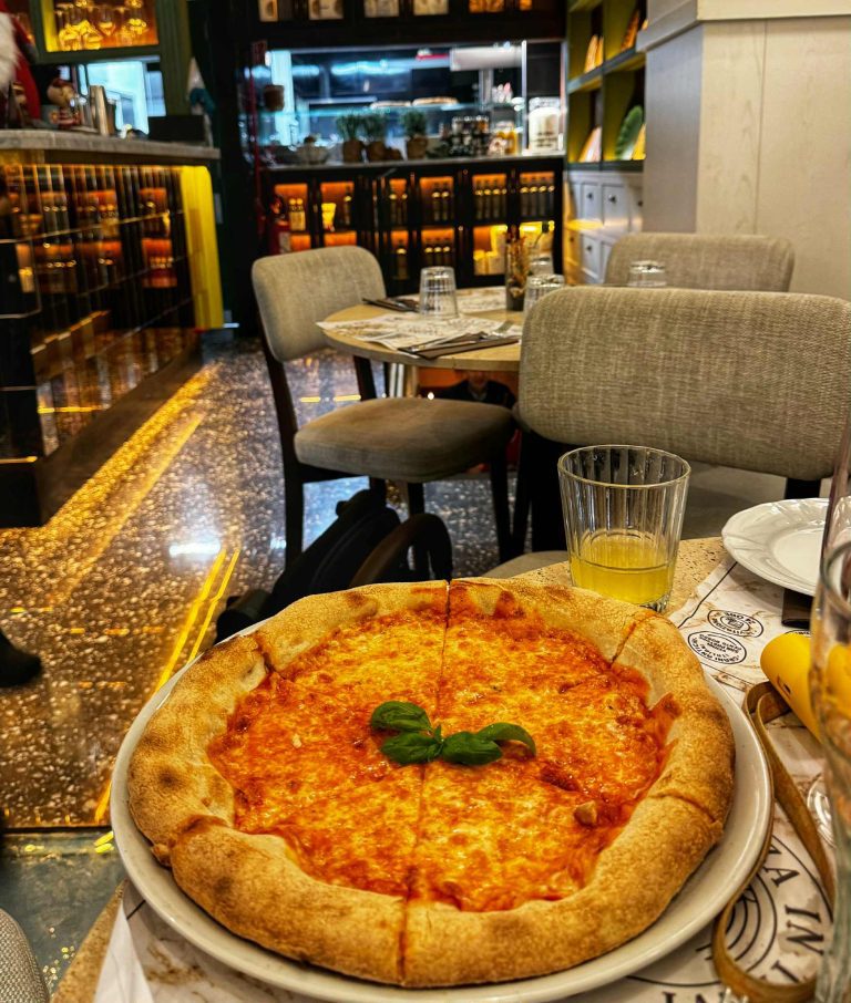 pizza margherita pizza romana Róma Olaszország gyerekbarát