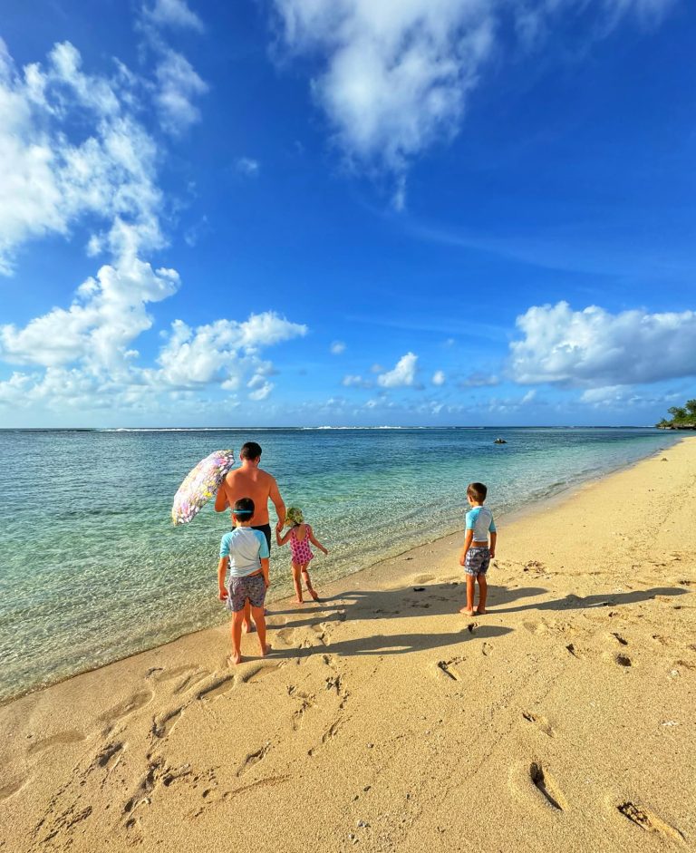 tonga tengerparti nyaralás gyerekkel