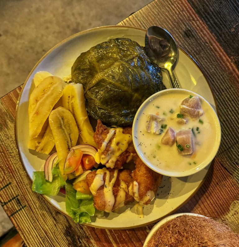 Mums cafér Tonga helyi ízek családdal utazás