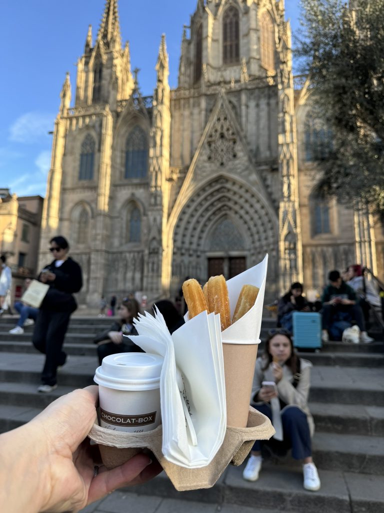churros forró csoki Barcelona kisgyerekkel